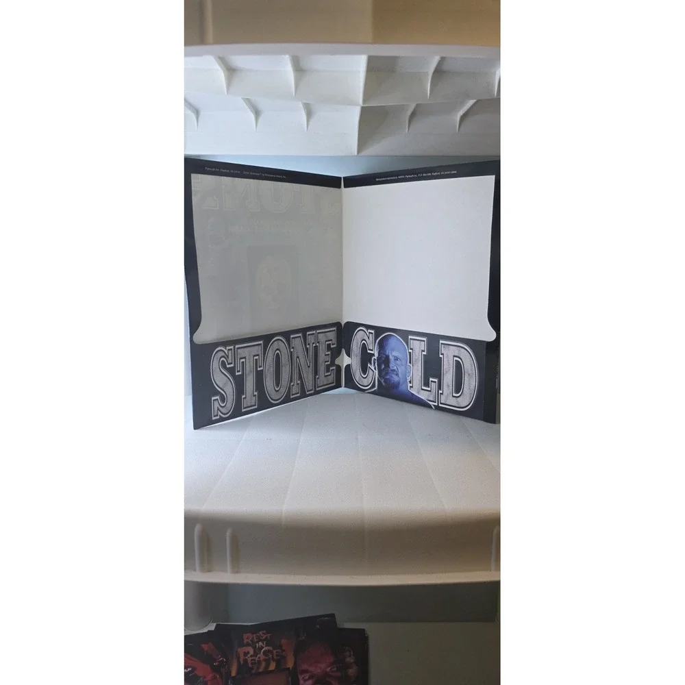 Vintage 1998 WWF Stone Cold Steve Austin Holographic 2 Folder Unpunched WWE 90's